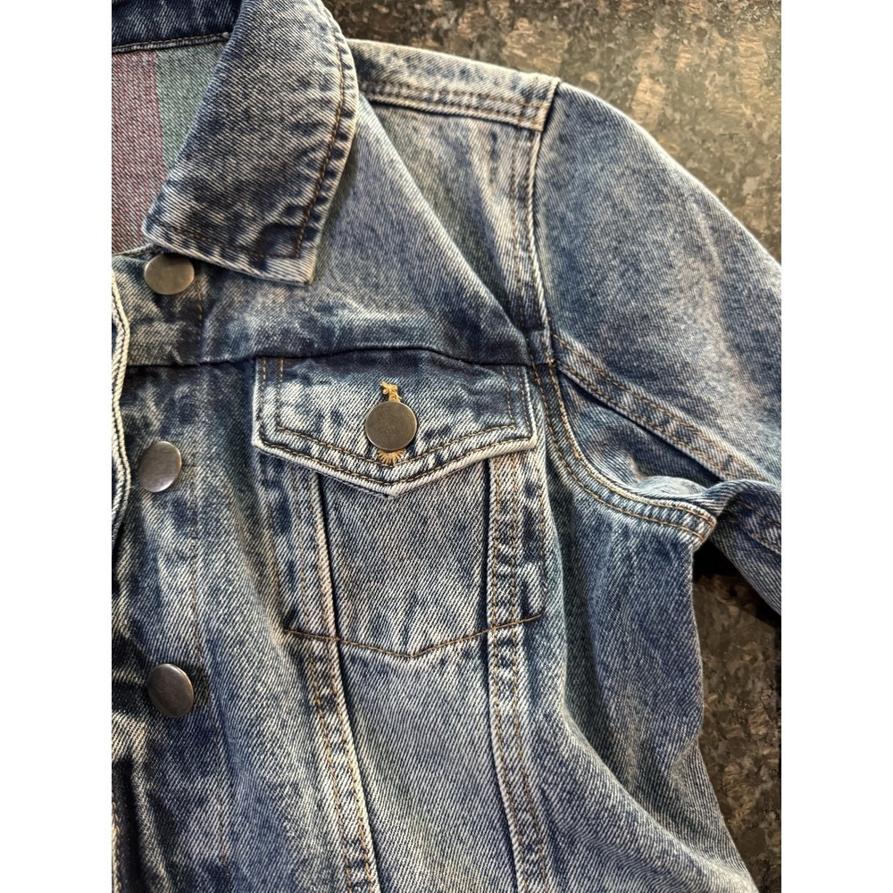 GOLDEN BEE DENIM JACKET. Pre Loved Size Small Denim. - Picture 6 of 12